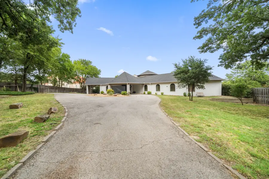 8542 Meadowbrook Drive, Fort Worth, TX 76120 - #2