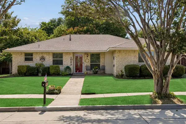 1043 Cherrywood Lane, Carrollton, TX 75006
