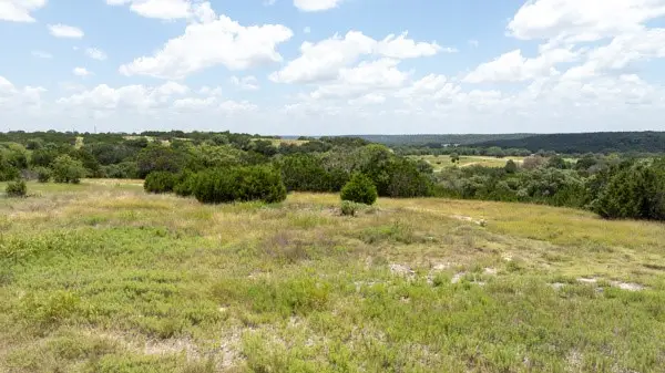 246 Grand Canyon Drive, Oglesby, TX 76561