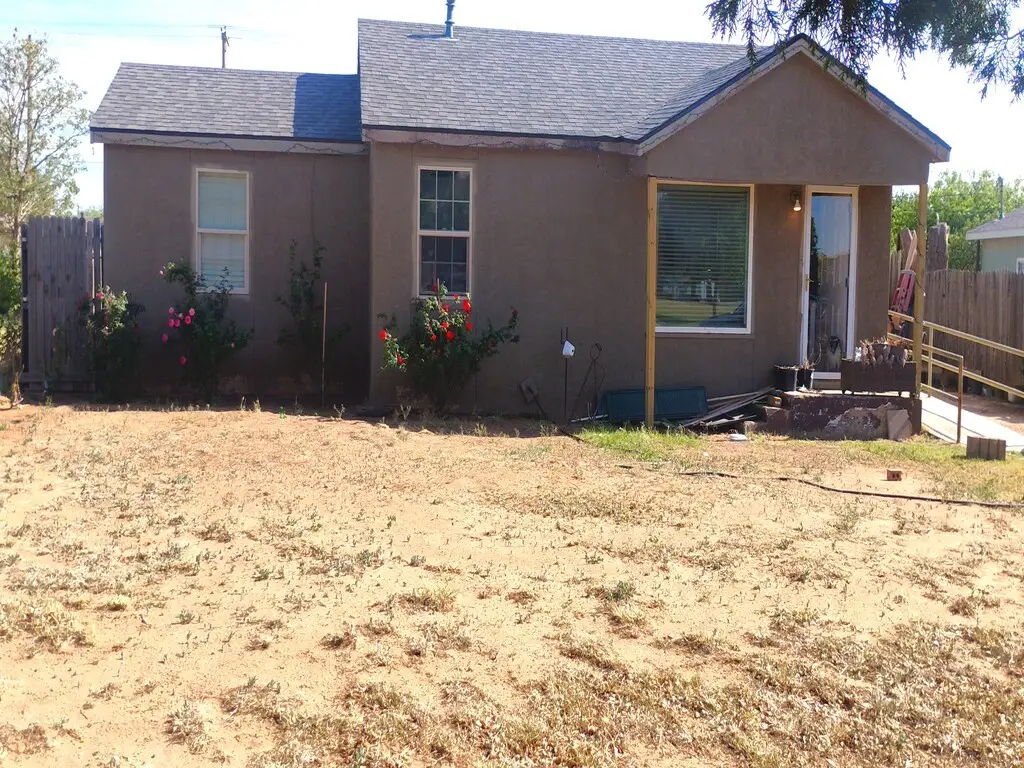 1504 E Ursuline Street, Lubbock, TX 79403 - #1