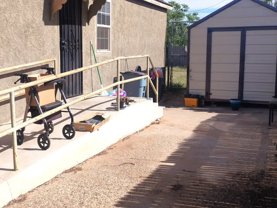1504 E Ursuline Street, Lubbock, TX 79403 - #2