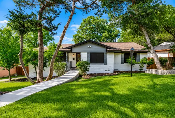 1409 Autumn Leaves Trail, Dallas, TX 75241