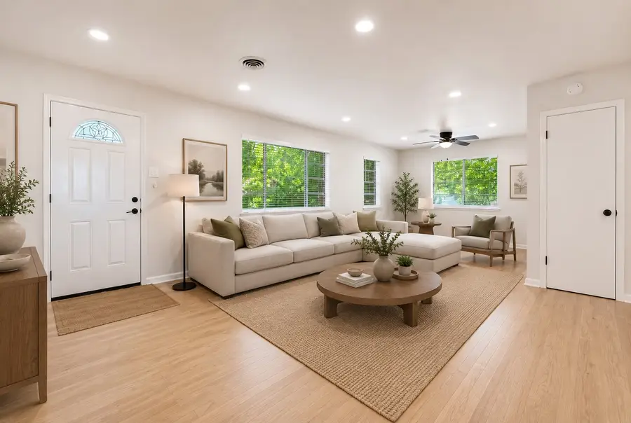 1409 Autumn Leaves Trail, Dallas, TX 75241 - #2