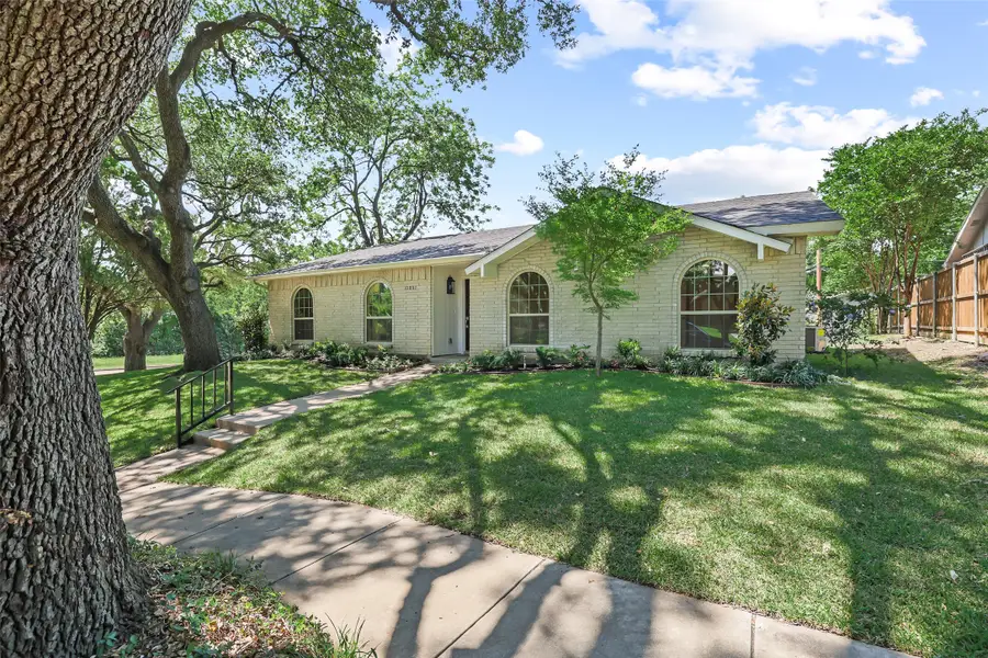 10801 Middle Knoll Drive, Dallas, TX 75238 - #2