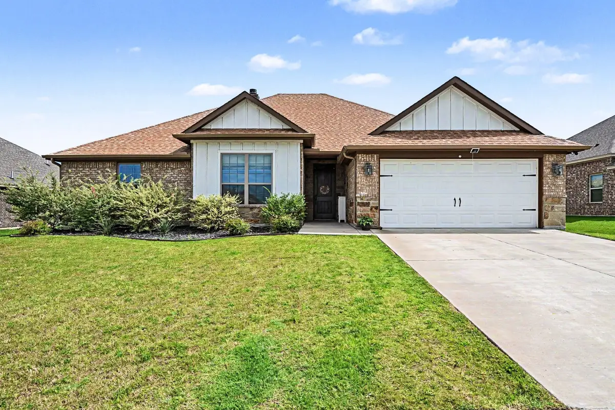 207 Bayless Avenue, Godley, TX 76044 - #1