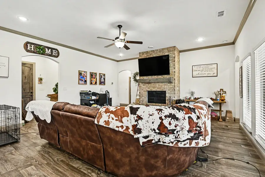 207 Bayless Avenue, Godley, TX 76044 - #3