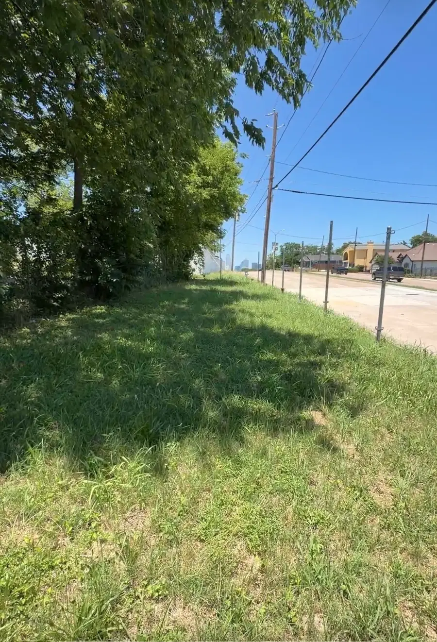 1535 Padgitt Avenue, Dallas, TX 75203 - #2