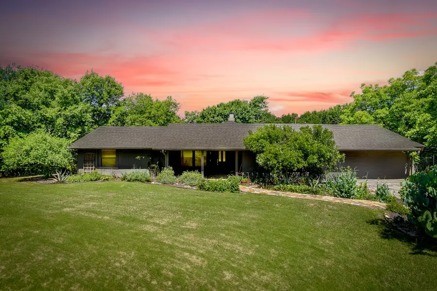 1107 N Cockrell Hill Road, Desoto, TX 75115 - #2