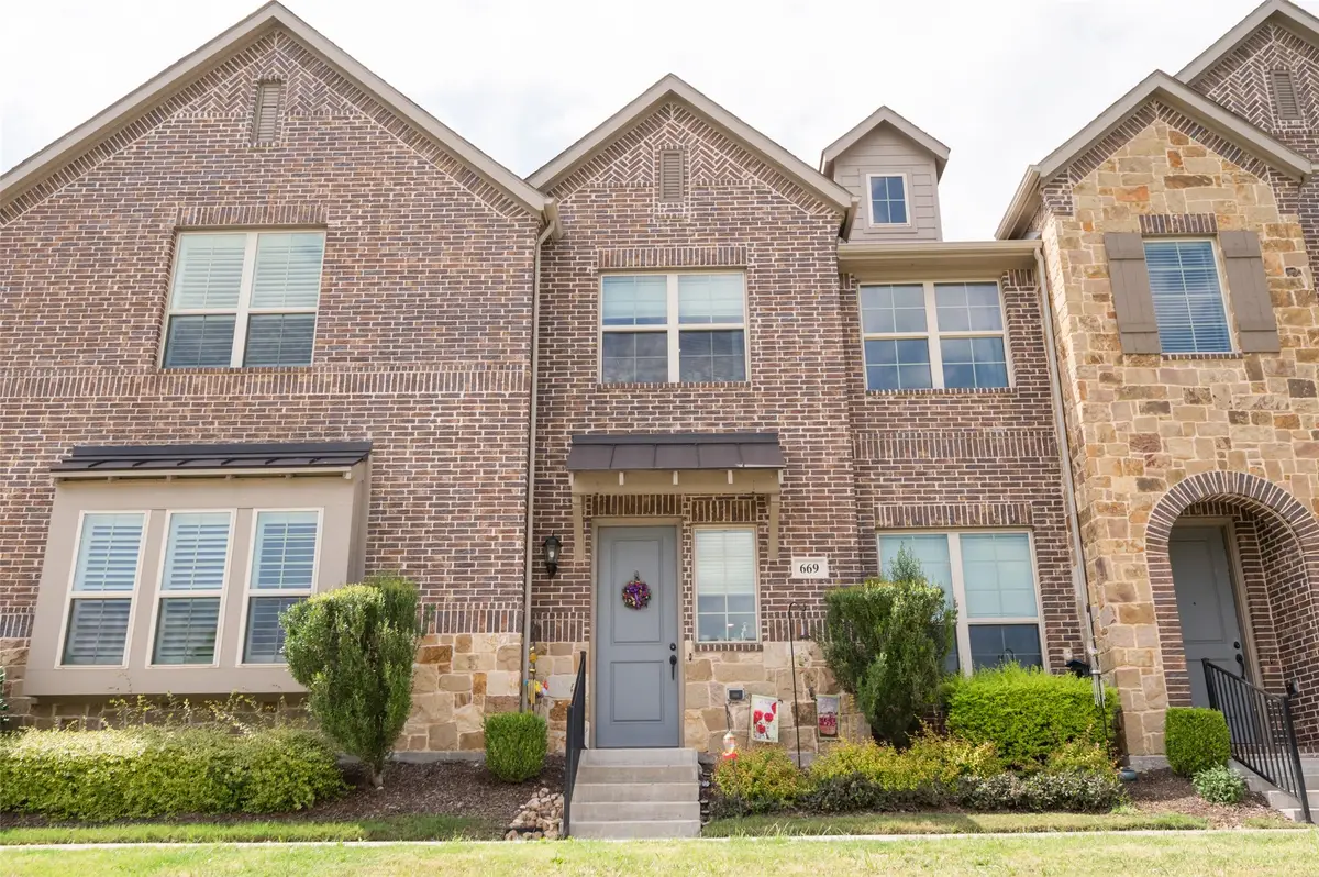 669 Trail Side Drive, Lewisville, TX 75067 - #1