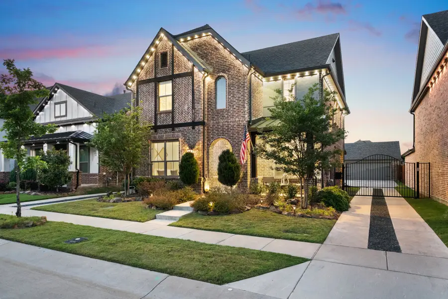 1908 Temple, Van Alstyne, TX 75495 - #2