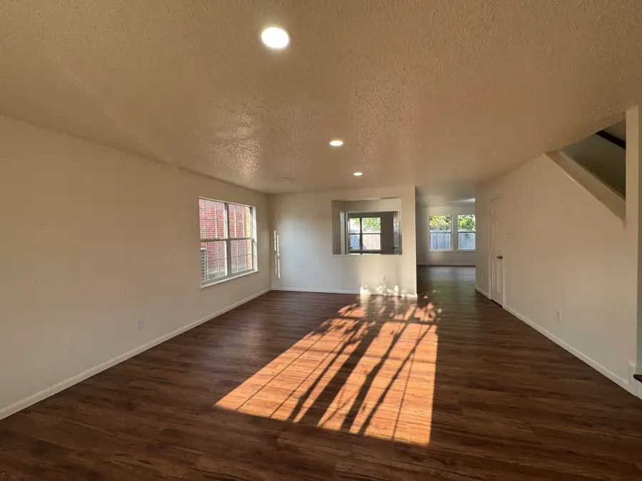 7305 Marsland Lane, Arlington, TX 76001 - #2