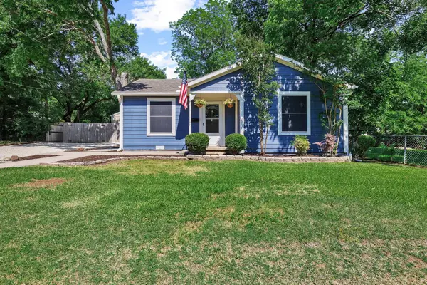 1208 Mill Street, Gainesville, TX 76240