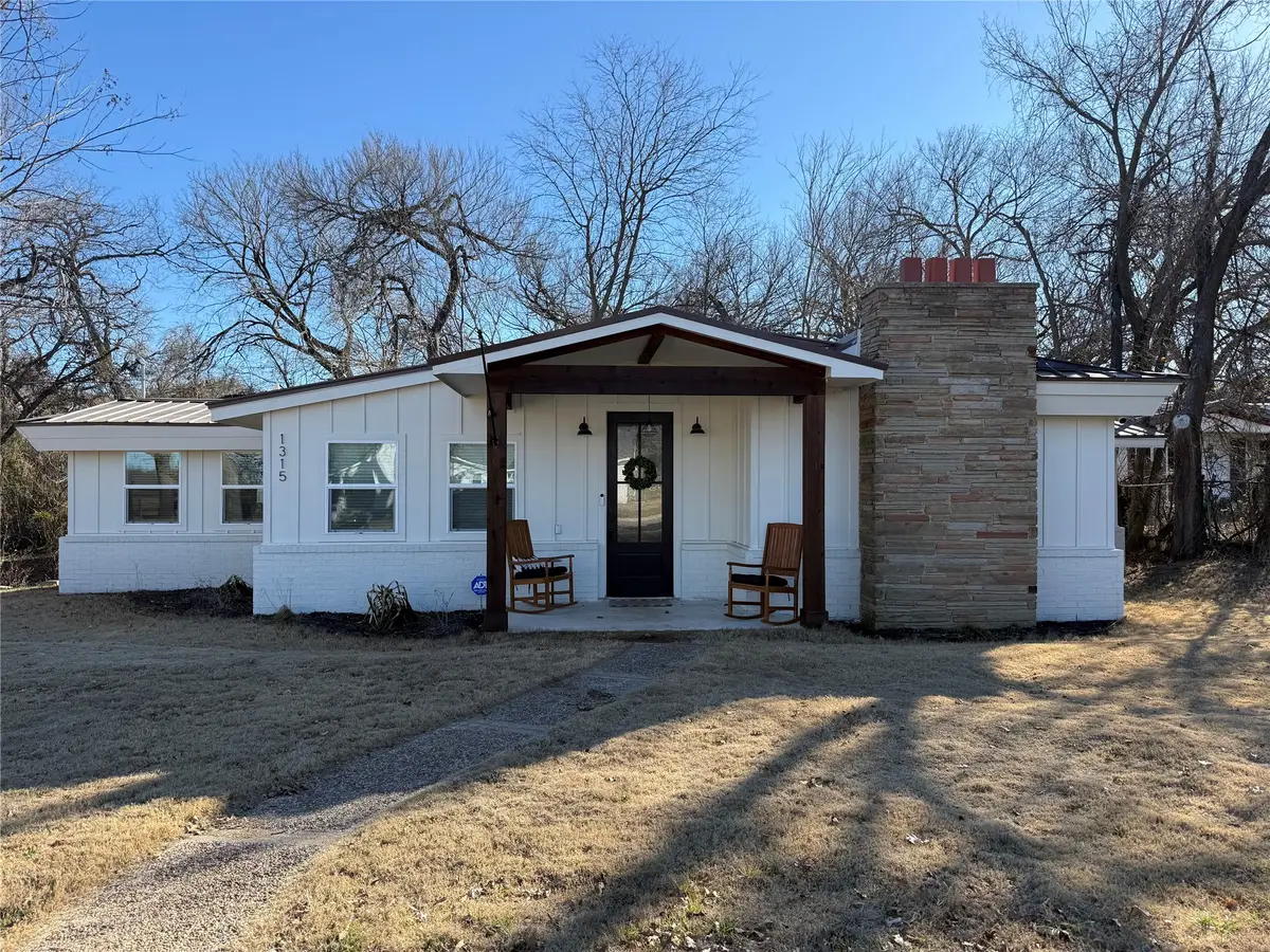 1315 Vine Street, Weatherford, TX 76086 - #1