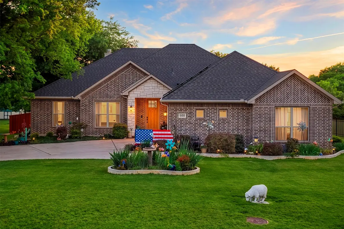 909 Summer Hill Lane, Red Oak, TX 75154 - #1