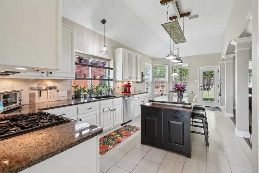 2220 Columbia Drive, Flower Mound, TX 75022 - #2