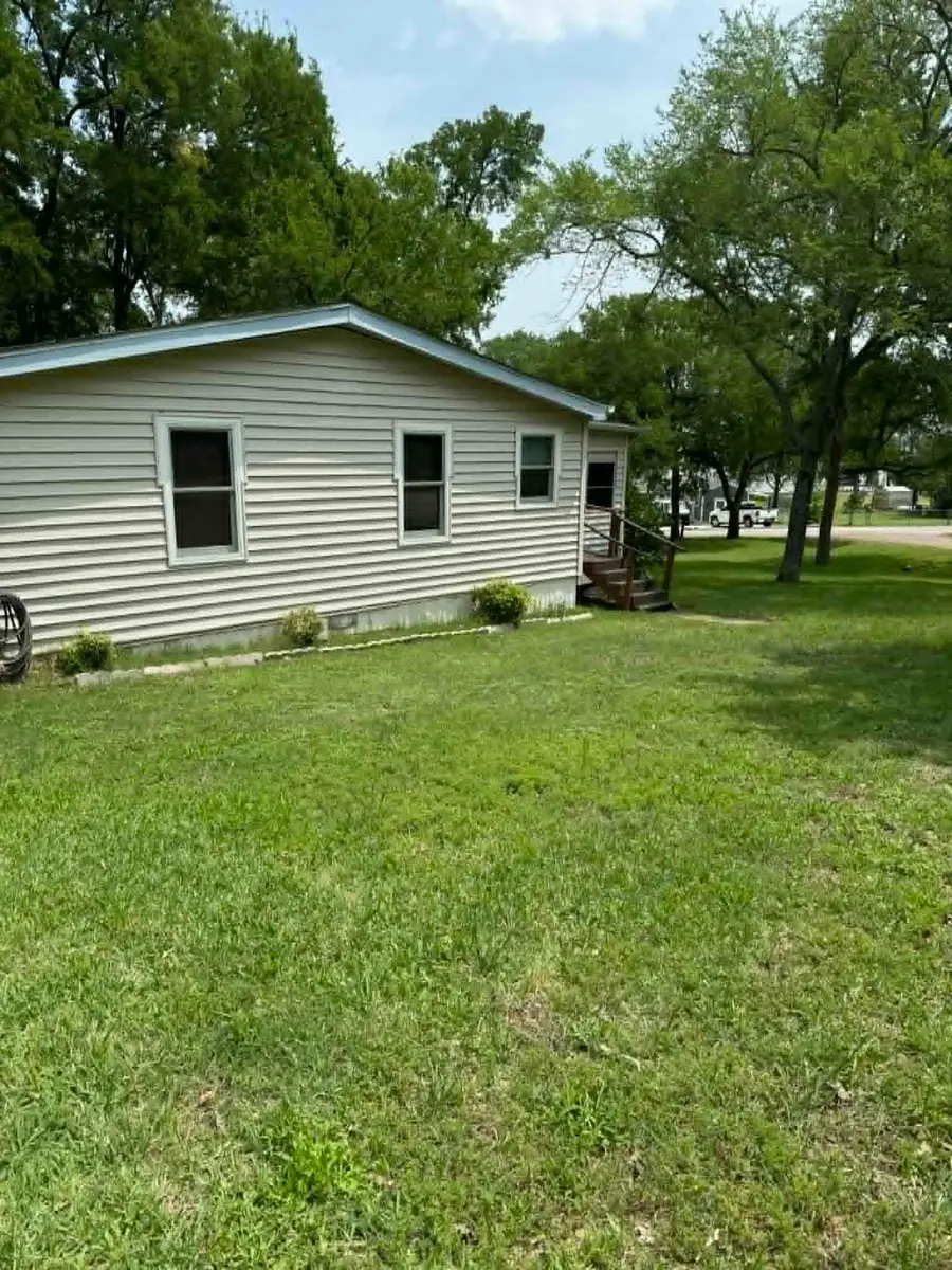 220 Hollyglen Street, Gun Barrel City, TX 75156 - #3