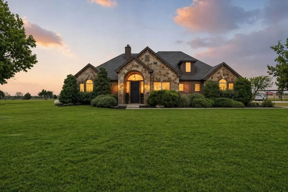 542 Pierce Road, Red Oak, TX 75154 - #1