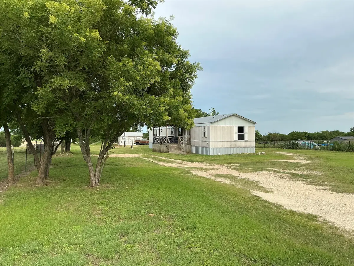 109 Mckelvain Street, Oglesby, TX 76561 - #1