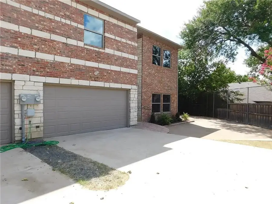 2240 Jackson Circle #B, Carrollton, TX 75006 - #2