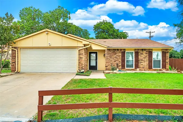 7949 Bermejo Road, Fort Worth, TX 76112
