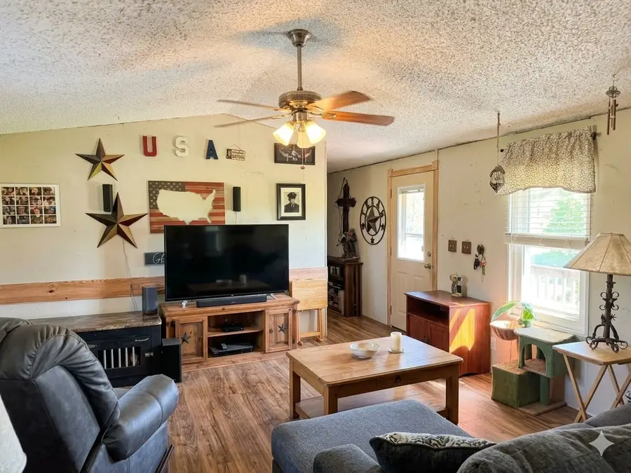 504 Cheaney Road, Valley View, TX 76272 - #2
