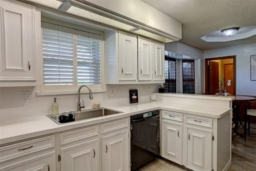 2918 Apple Valley Drive, Garland, TX 75043 - #2