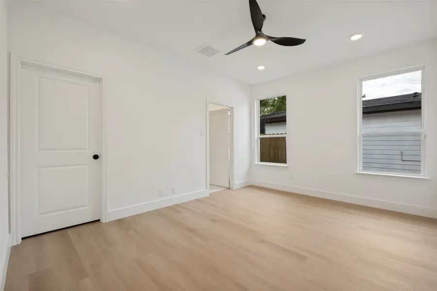 642 Bethpage Avenue, Dallas, TX 75217 - #3
