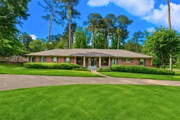 551 Sherwood Road, Shreveport, LA 71106