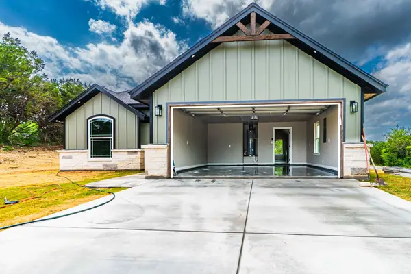 916 Mojave Trail, Granbury, TX 76048