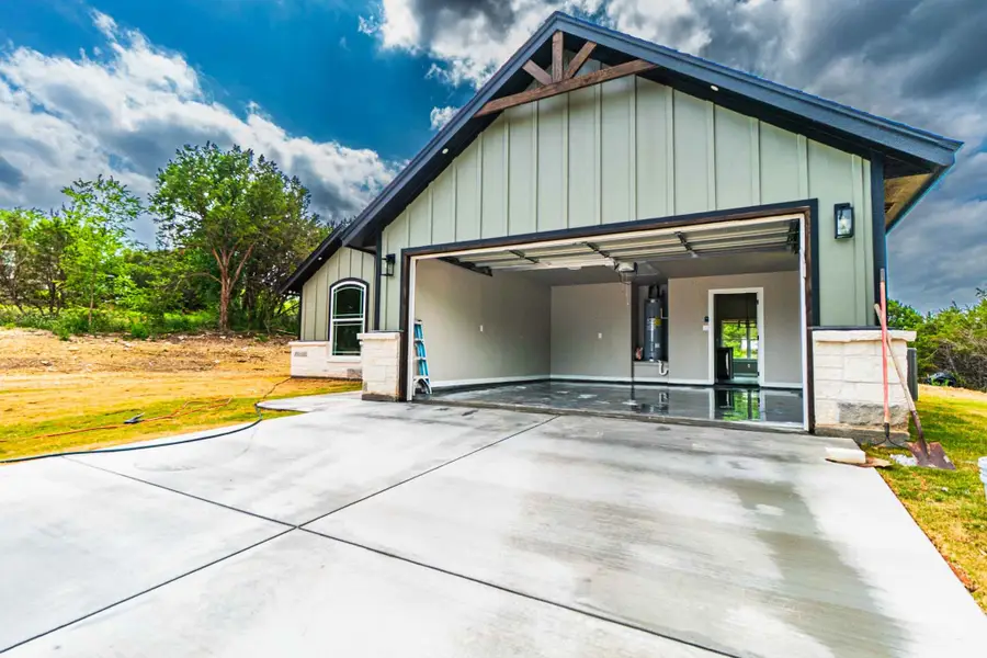 916 Mojave Trail, Granbury, TX 76048 - #2