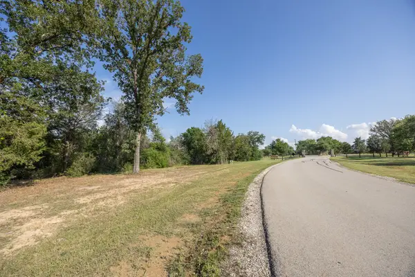 Lot 81 Diamond Point, Corsicana, TX 75109