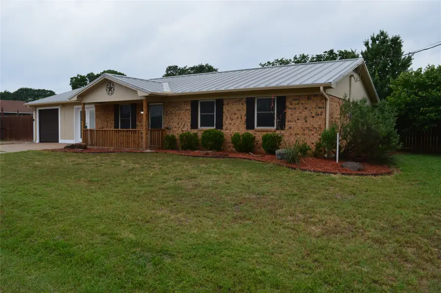 2024 Walker Street, Granbury, TX 76048 - #3
