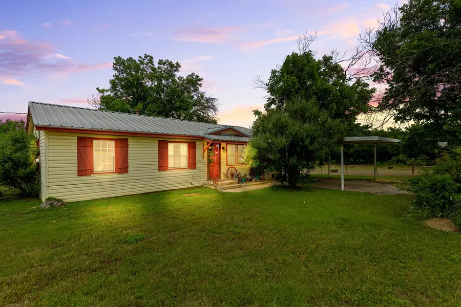 418 S Broadway Street, Meridian, TX 76665 - #3