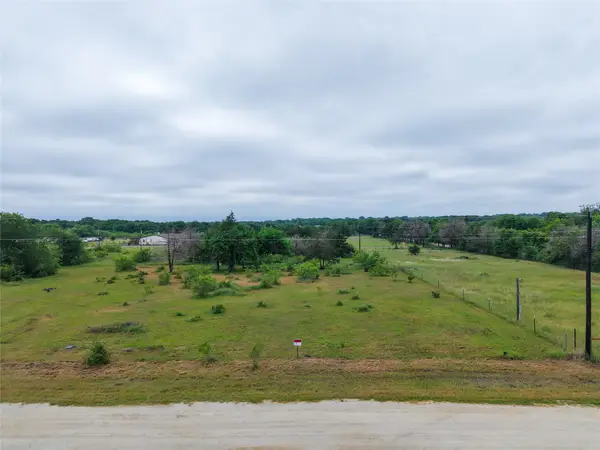 2014 Skyfall Way, Wortham, TX 76693