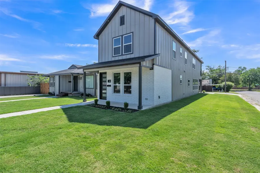 225 Nw 16th Street, Grand Prairie, TX 75050 - #2