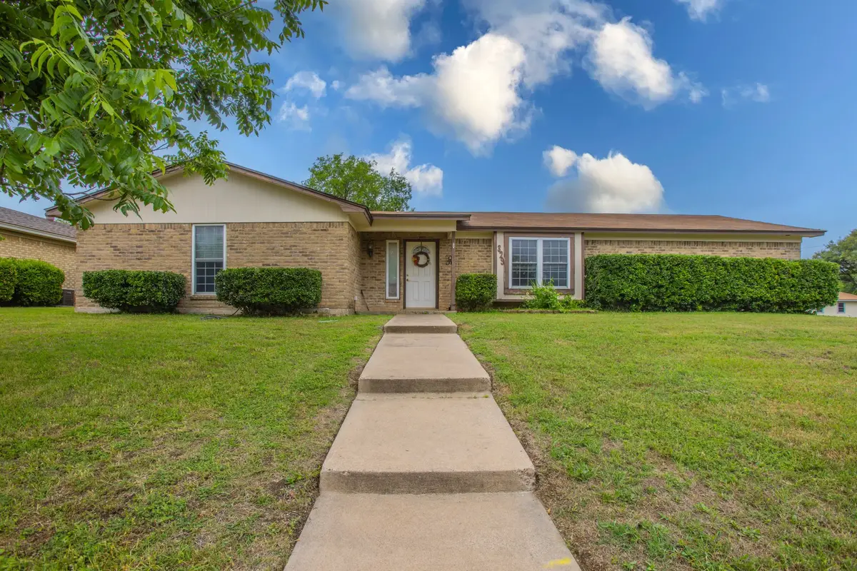 329 Alamosa Drive, Hewitt, TX 76643 - #1