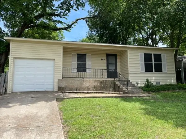 845 Rumfield Road, White Settlement, TX 76108