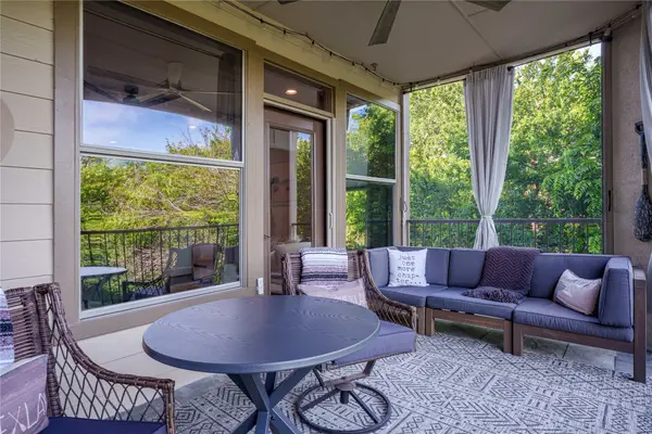 500 Waters Edge Drive #221, Lake Dallas, TX 75065