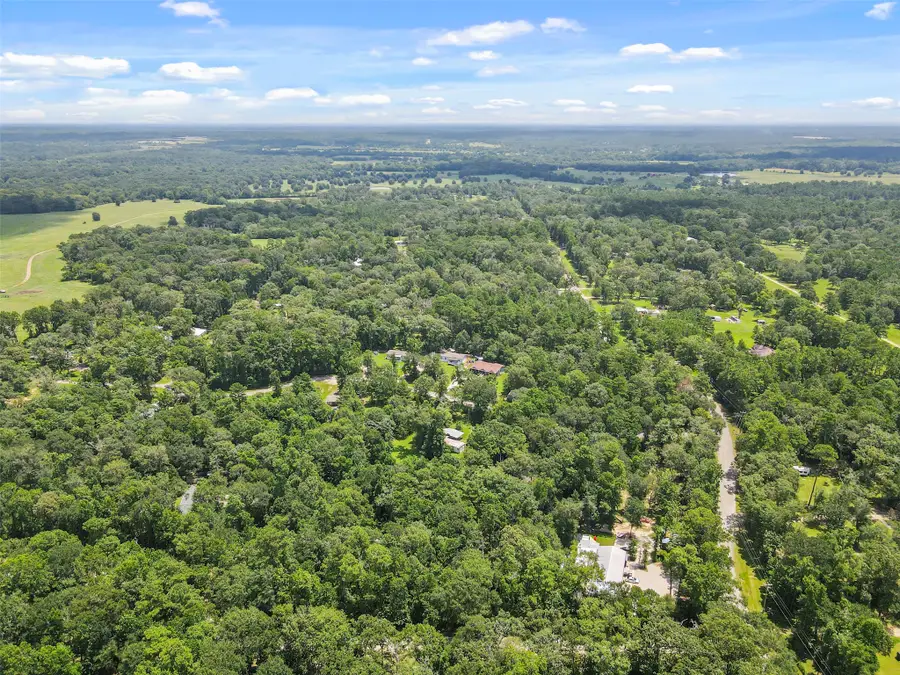 000 Fisher Ln Loop, Willis, TX 77378 - #3
