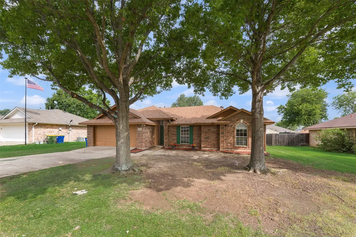 302 Newfield Street, Venus, TX 76084 - #1