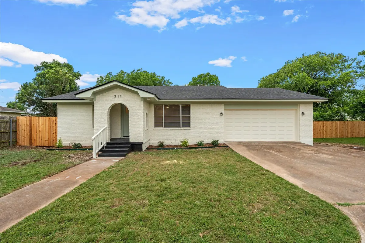 311 Arthur Street, McGregor, TX 76657 - #1