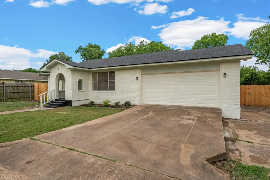 311 Arthur Street, McGregor, TX 76657 - #3