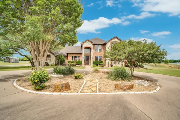241 Cody Road, Ennis, TX 75119
