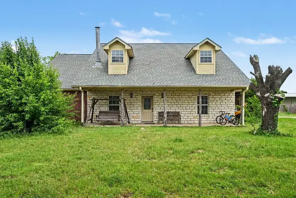 1342 County Road 1180, Decatur, TX 76234