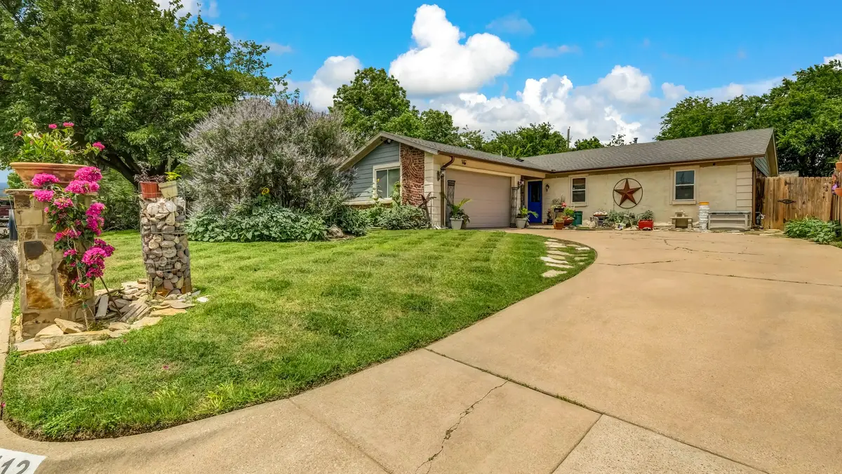 412 Douglas Street, Burleson, TX 76028 - #1