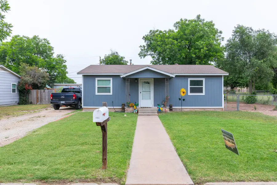 505 Fairmont Street, Clyde, TX 79510 - #2