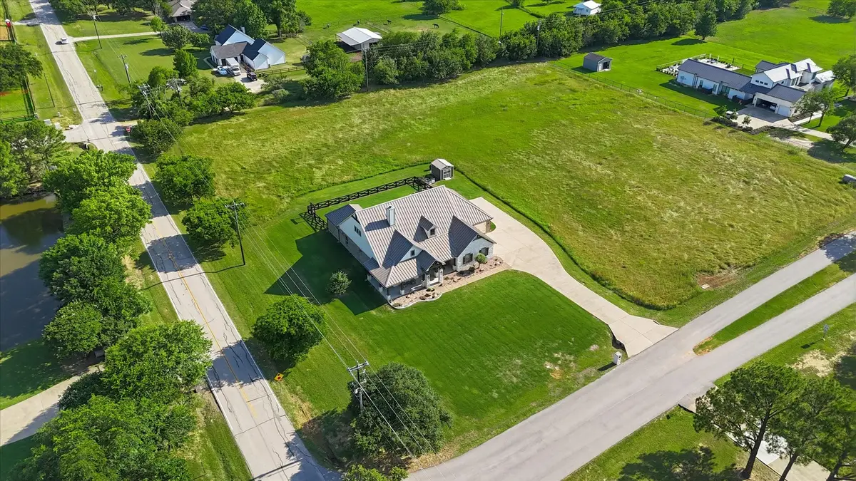 800 Stonewood Boulevard, Bartonville, TX 76226 - #1