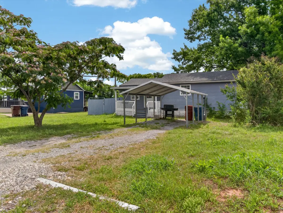 225 Cobb Avenue, Van Alstyne, TX 75495 - #1