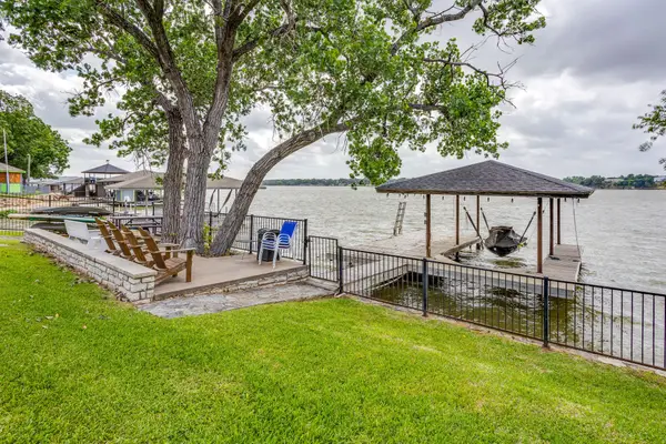 103 Casas Del Sur Street, Granbury, TX 76049