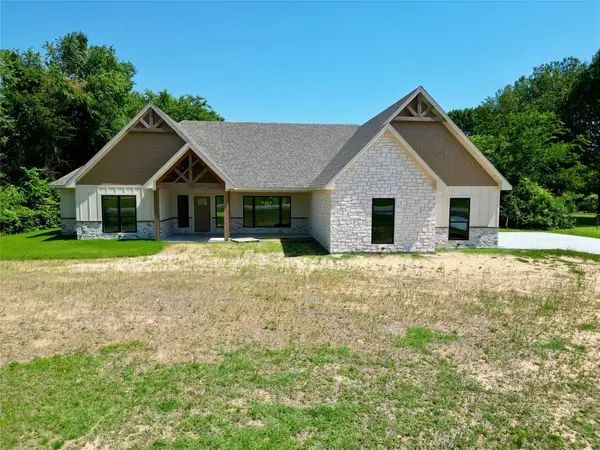 5040 Fm 195, Paris, TX 75462